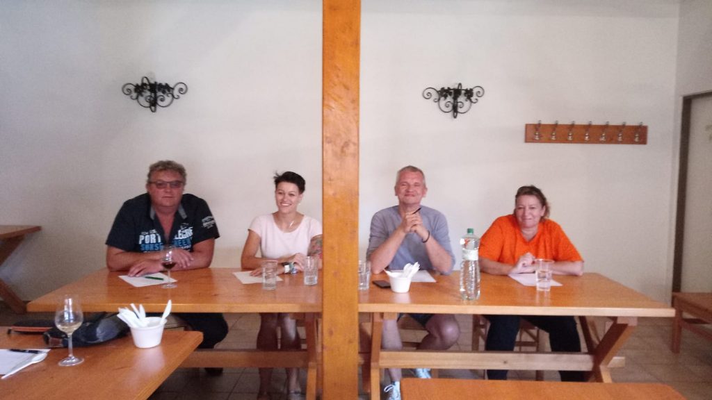 6c701317-6f3b-4048-9f27-8da10d35ae48